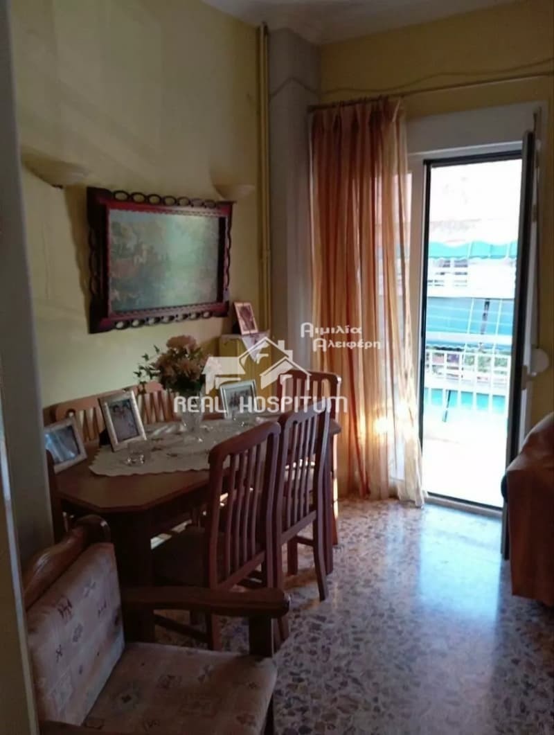 Apartment in Center, Ilion — Photo 4 of 9