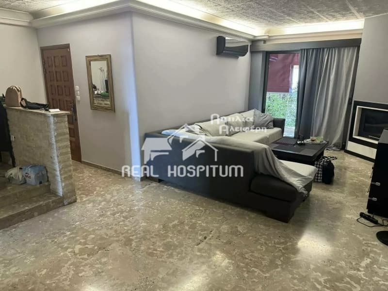 Apartment in Agios Nikolaos, Ilion — Photo 1 of 15