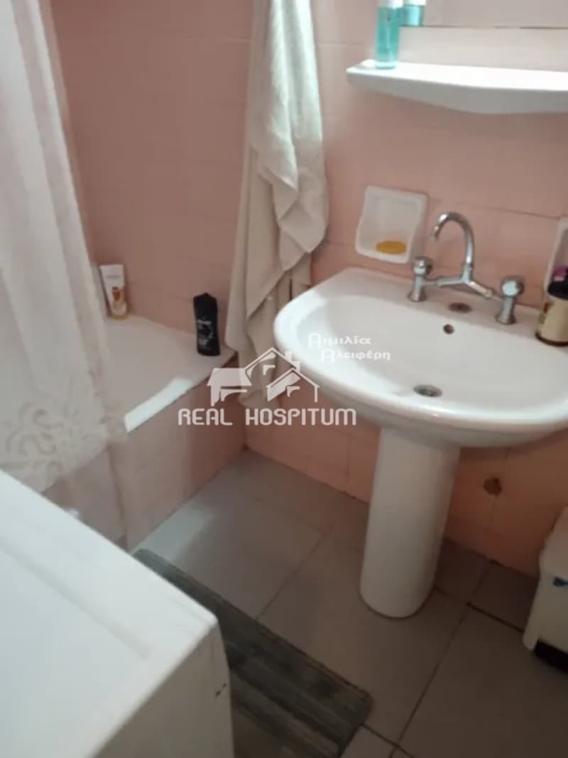 Apartment in Agios Panteleimonas, Attiki — Photo 4 of 7