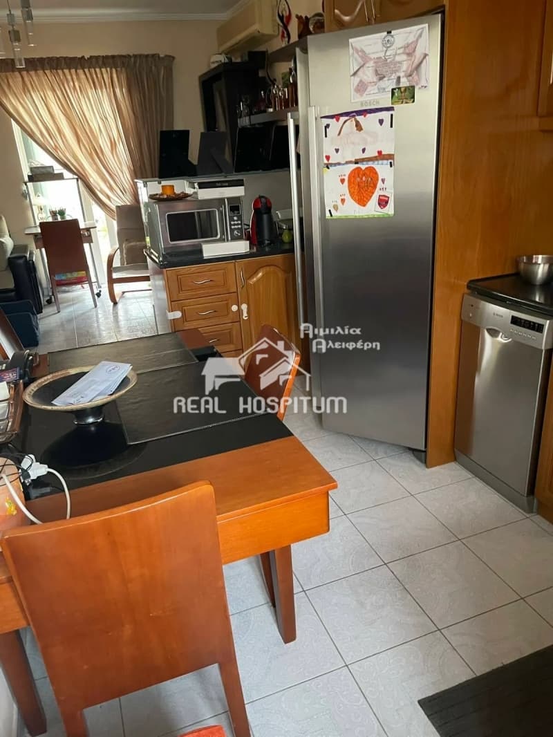Apartment in Center, Ilion — Photo 4 of 12