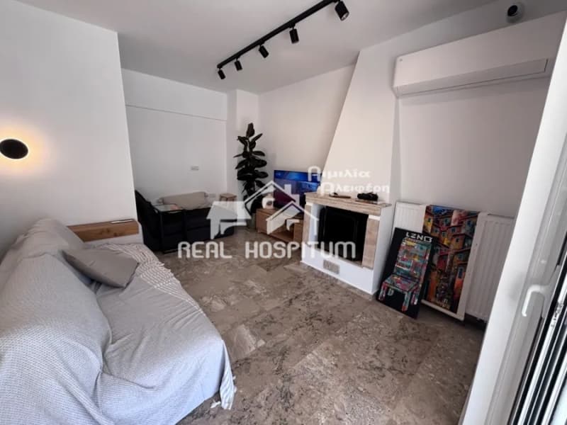 Apartment in Freattida, Piraeus — Photo 1 of 20