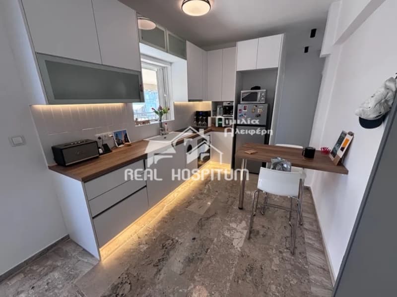 Apartment in Freattida, Piraeus — Photo 3 of 20