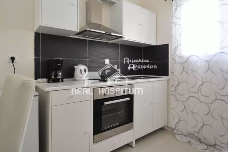 Apartment in Politechneio, Exarchia - Neapoli — Photo 3 of 11