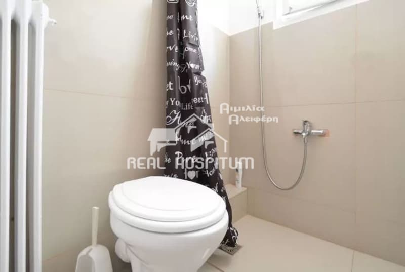 Apartment in Politechneio, Exarchia - Neapoli — Photo 9 of 11