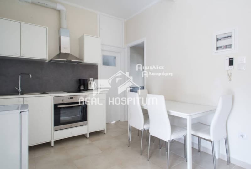 Apartment in Politechneio, Exarchia - Neapoli — Photo 2 of 12