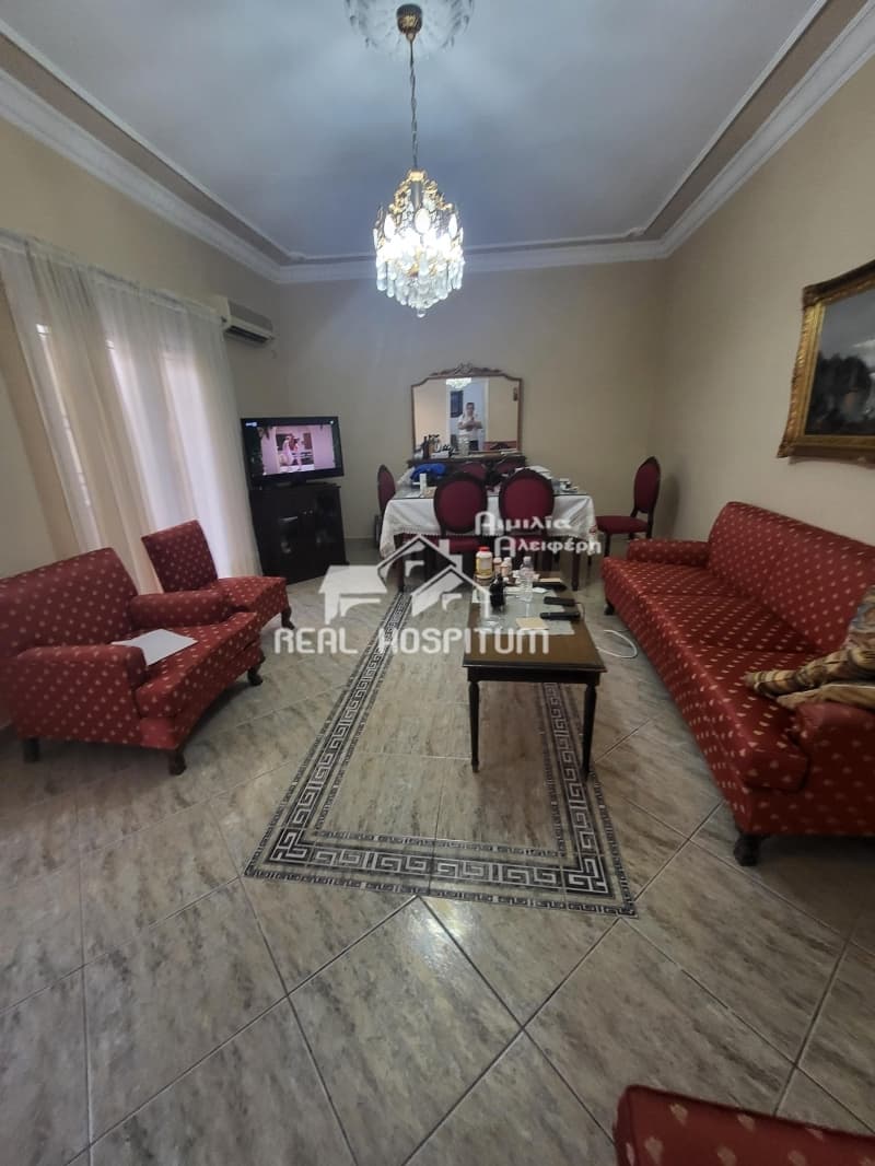 House in Kipoupoli, Petroupoli — Photo 6 of 17