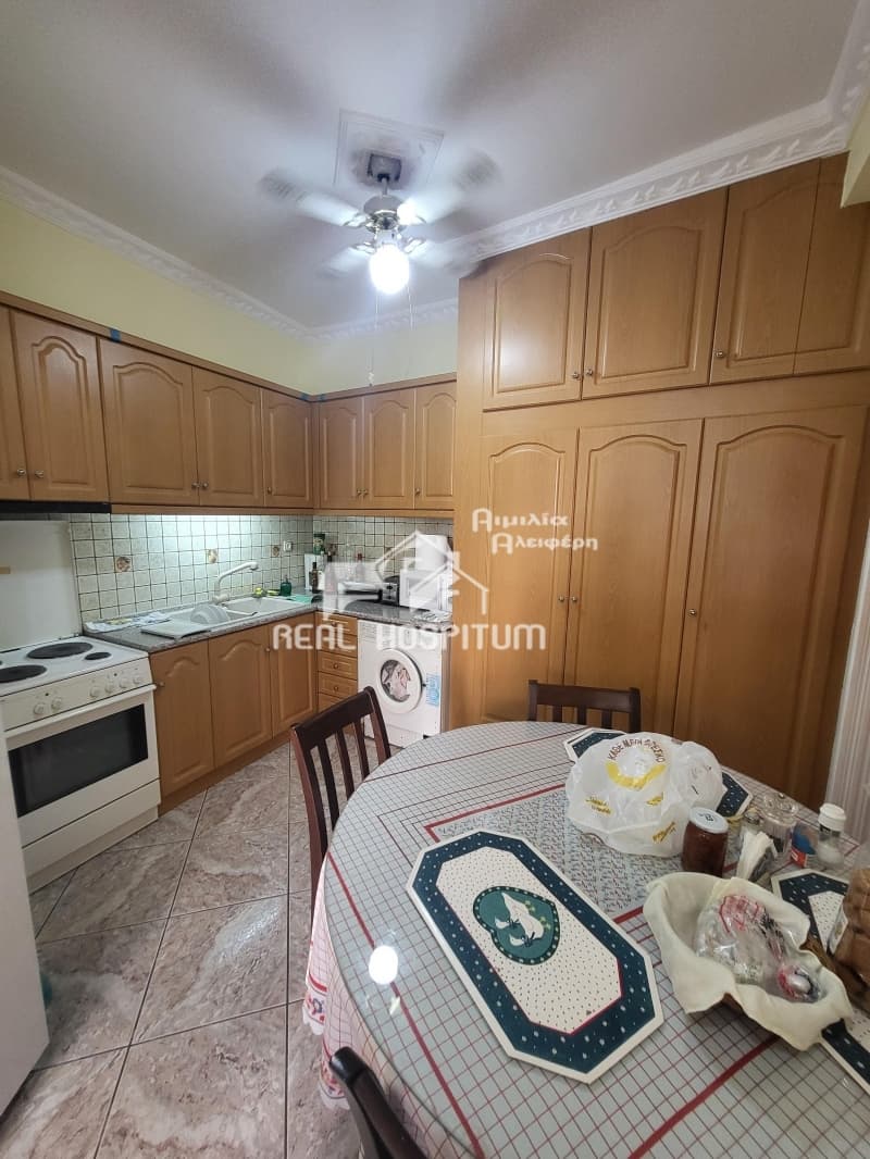 House in Kipoupoli, Petroupoli — Photo 2 of 17