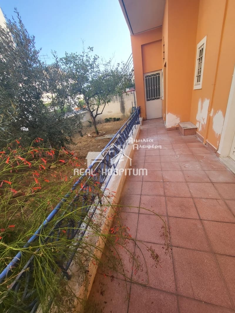 House in Kipoupoli, Petroupoli — Photo 11 of 17