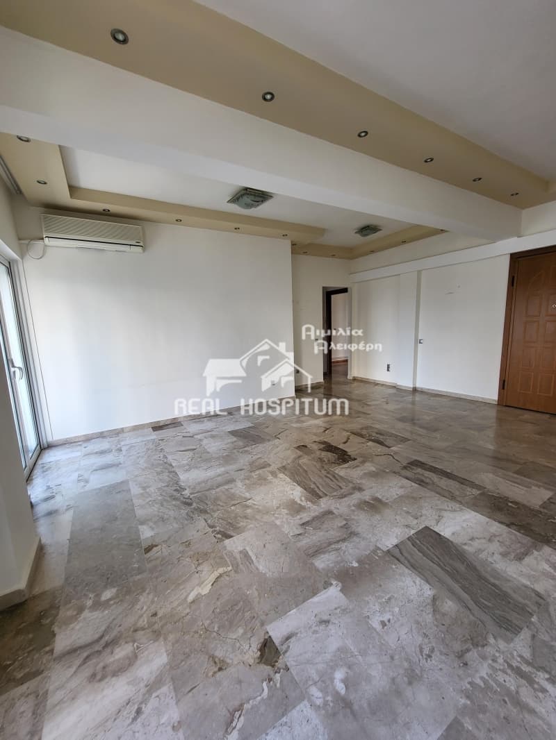Apartment in Kipoupoli, Petroupoli — Photo 1 of 12