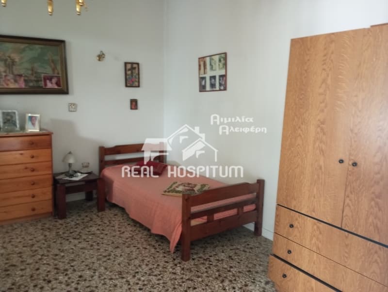 House in Kipoupoli, Petroupoli — Photo 2 of 8