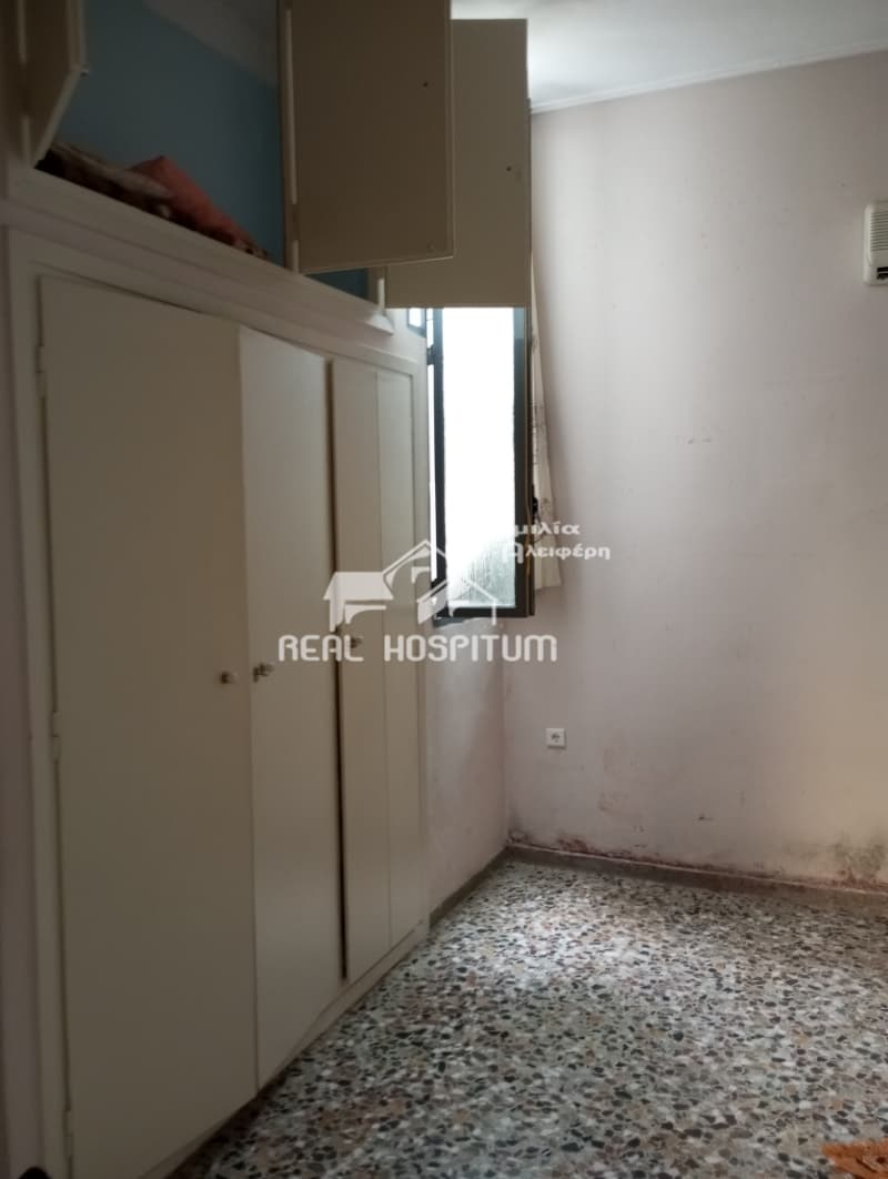 House in Kipoupoli, Petroupoli — Photo 3 of 5
