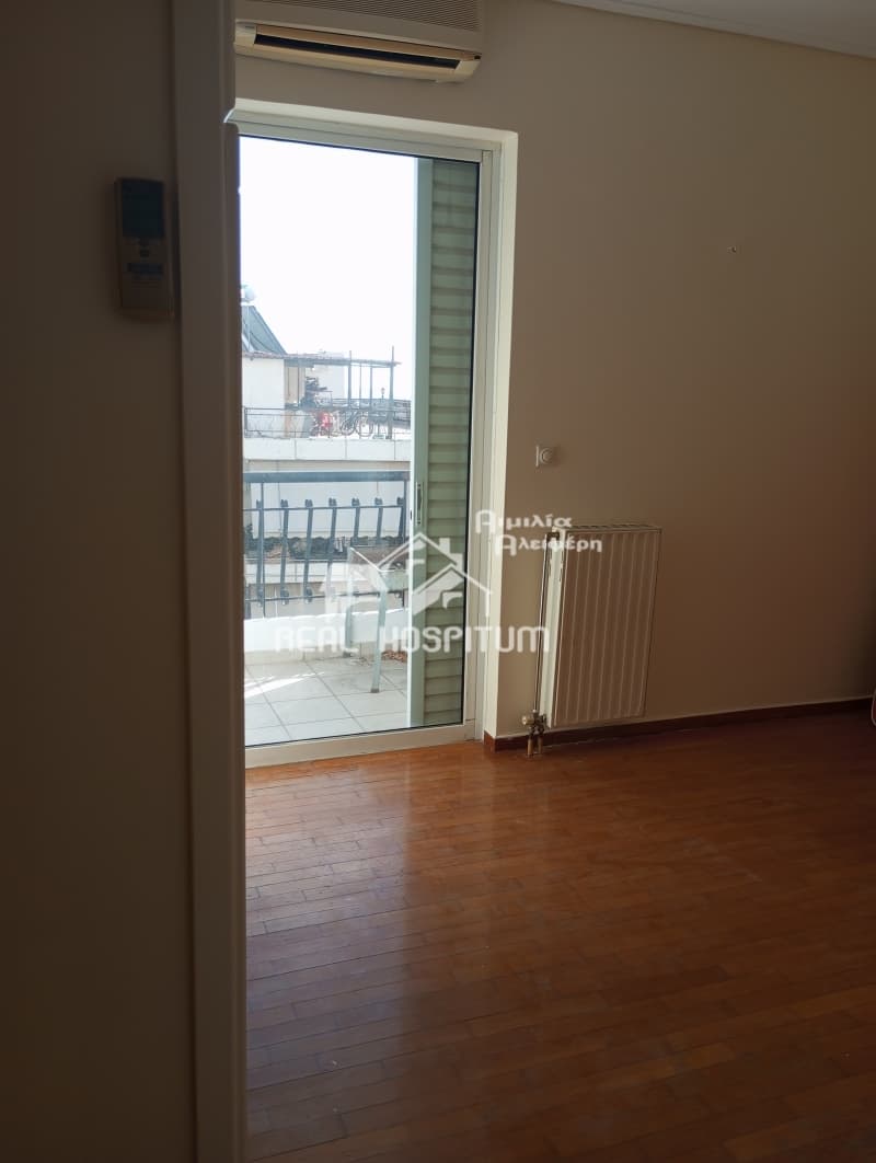 Apartment in Nea Olimpia, Kamatero — Photo 8 of 10