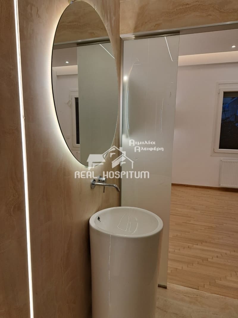 Apartment in akadimia Platonos, Kolonos - Kolokinthous — Photo 2 of 24