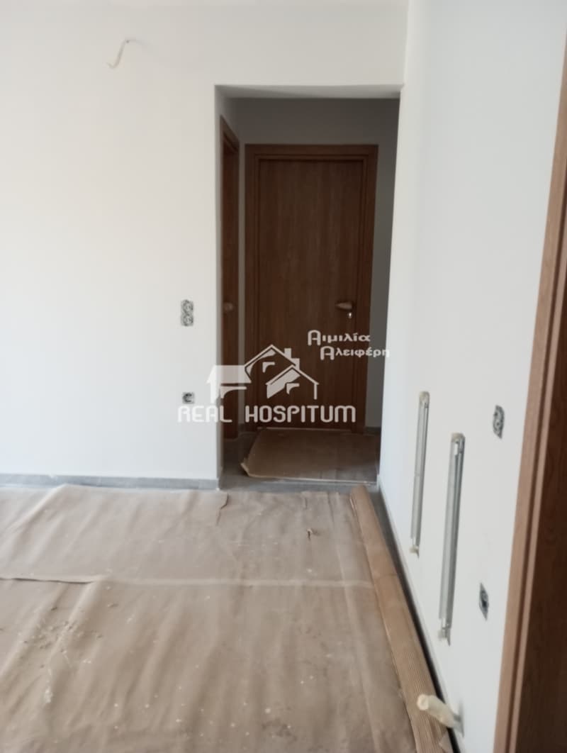 Apartment in Center, Petroupoli — Photo 5 of 10