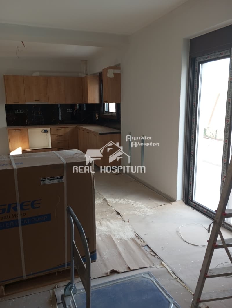 Apartment in Center, Petroupoli — Photo 2 of 10