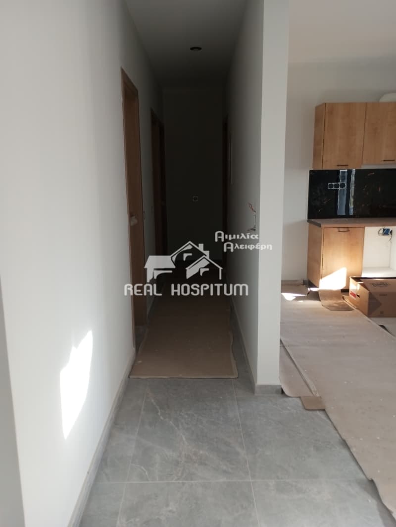 Apartment in Center, Petroupoli — Photo 3 of 10