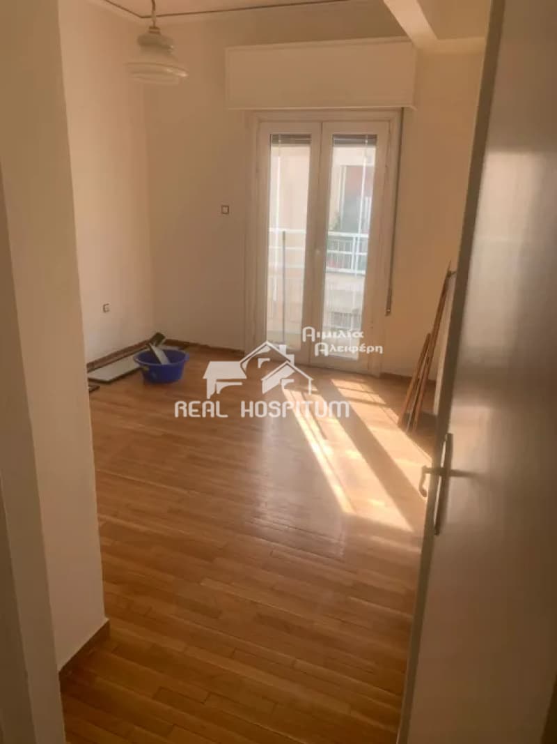 Apartment in Elinoroson, Goudi — Photo 1 of 11