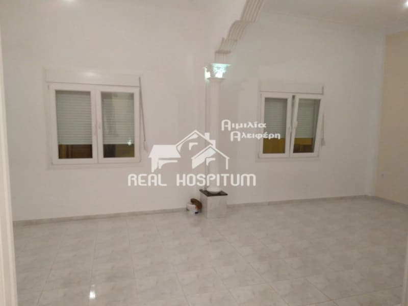 Apartment in Viamax, Peristeri — Photo 2 of 7