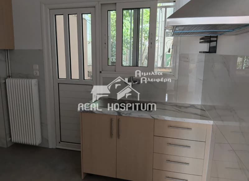 Apartment in Center, Peristeri — Photo 1 of 13