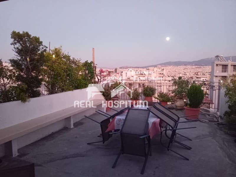 Apartment in Center, Petroupoli — Photo 1 of 15