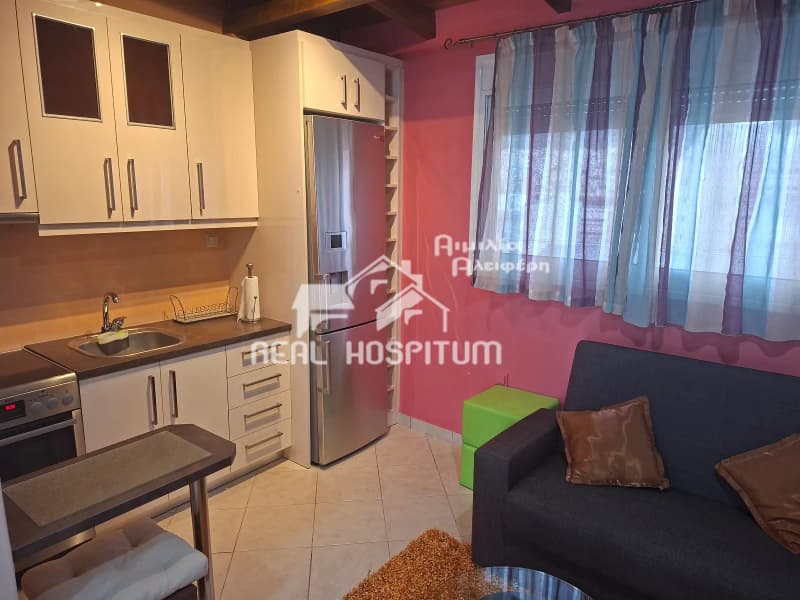 Apartment in Center, Petroupoli — Photo 5 of 15