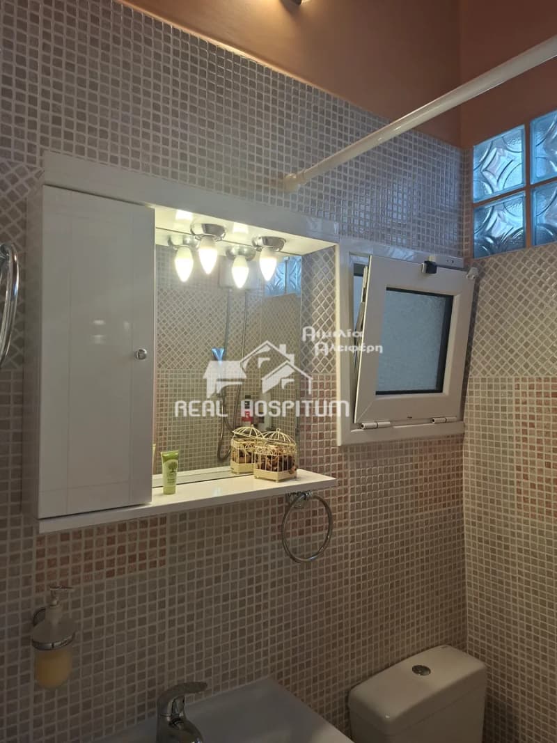 Apartment in Center, Petroupoli — Photo 14 of 15