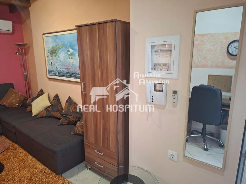 Apartment in Center, Petroupoli — Photo 9 of 15
