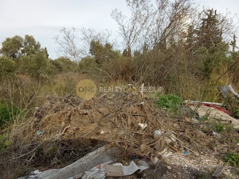 Οικόπεδο στην Κέντρο, Κορωπί