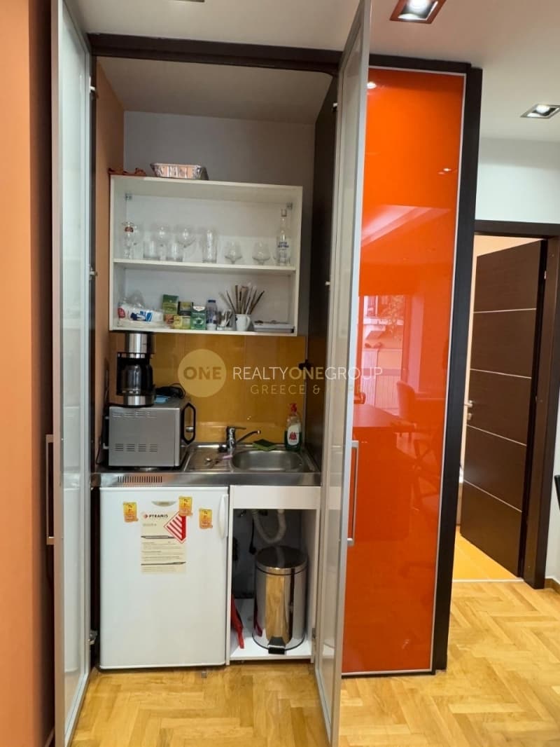 Apartment in akadimia Platonos, Kolonos - Kolokinthous — Photo 11 of 12