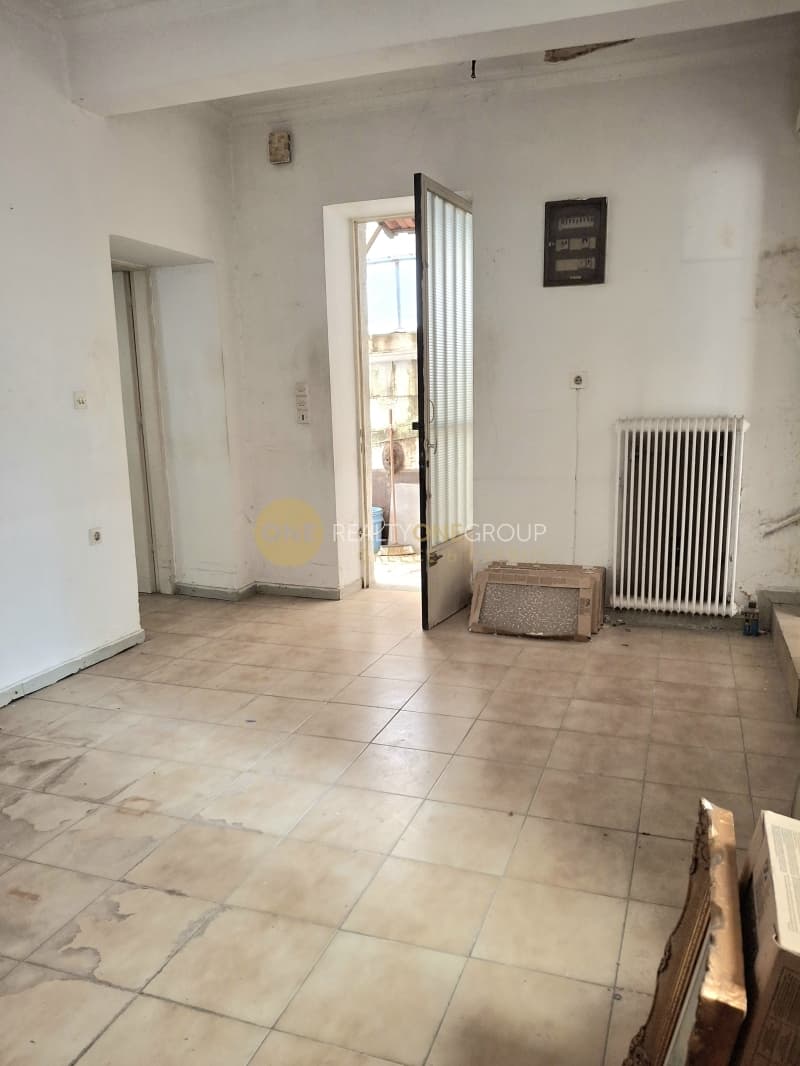 Apartment in Lazarou, Nea Ionia — Photo 1 of 18