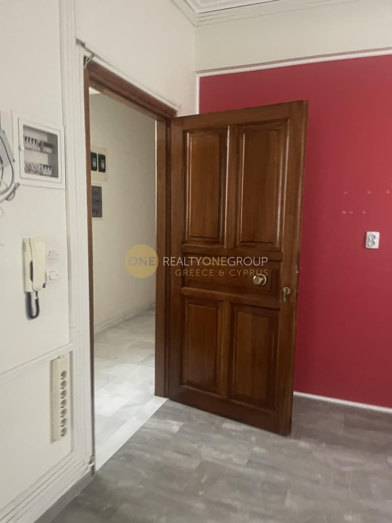 Office in Center, Nea Erithraia — Photo 1 of 20