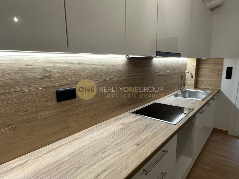 Apartment in Plateia Davaki, Kalithea — Photo 2 of 25