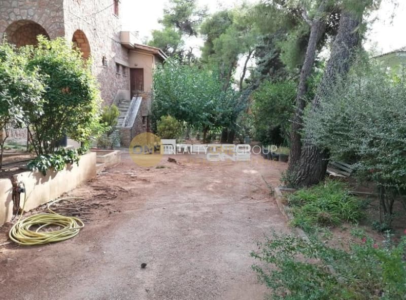 Οικόπεδο στην Αδάμες (Οικισμός Πελοποννησίων), Κηφισιά — Φωτογραφία 2 από 8