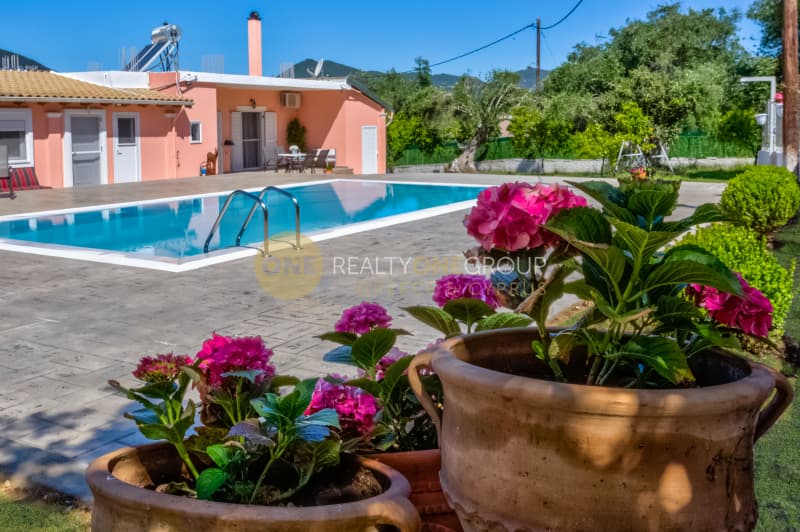 House in Melitieoi, Corfu — Photo 1 of 30