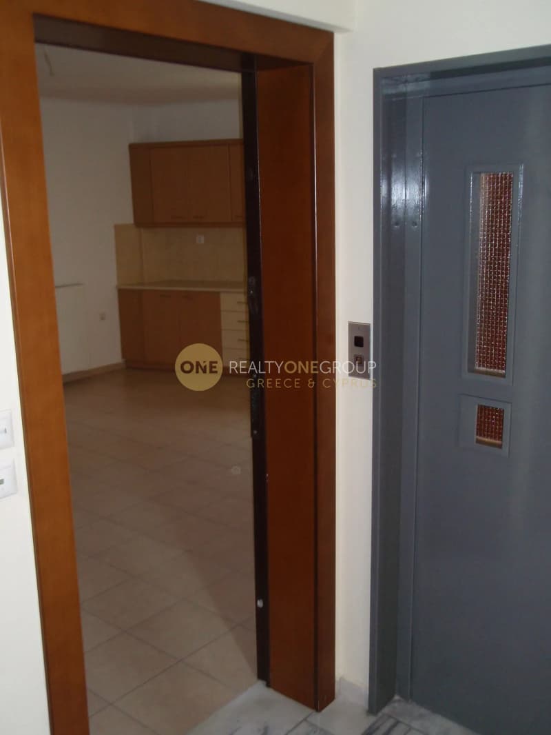 Apartment in Kato Pefki, Pefki — Photo 6 of 9