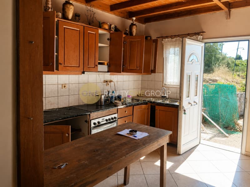 House in Αgios Georgios, Corfu — Photo 3 of 13