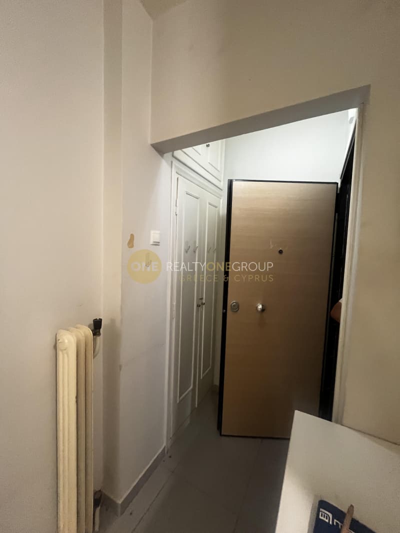 Apartment in Hilton, Ilisia — Photo 9 of 16