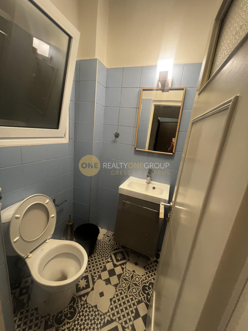 Apartment in Hilton, Ilisia — Photo 10 of 16