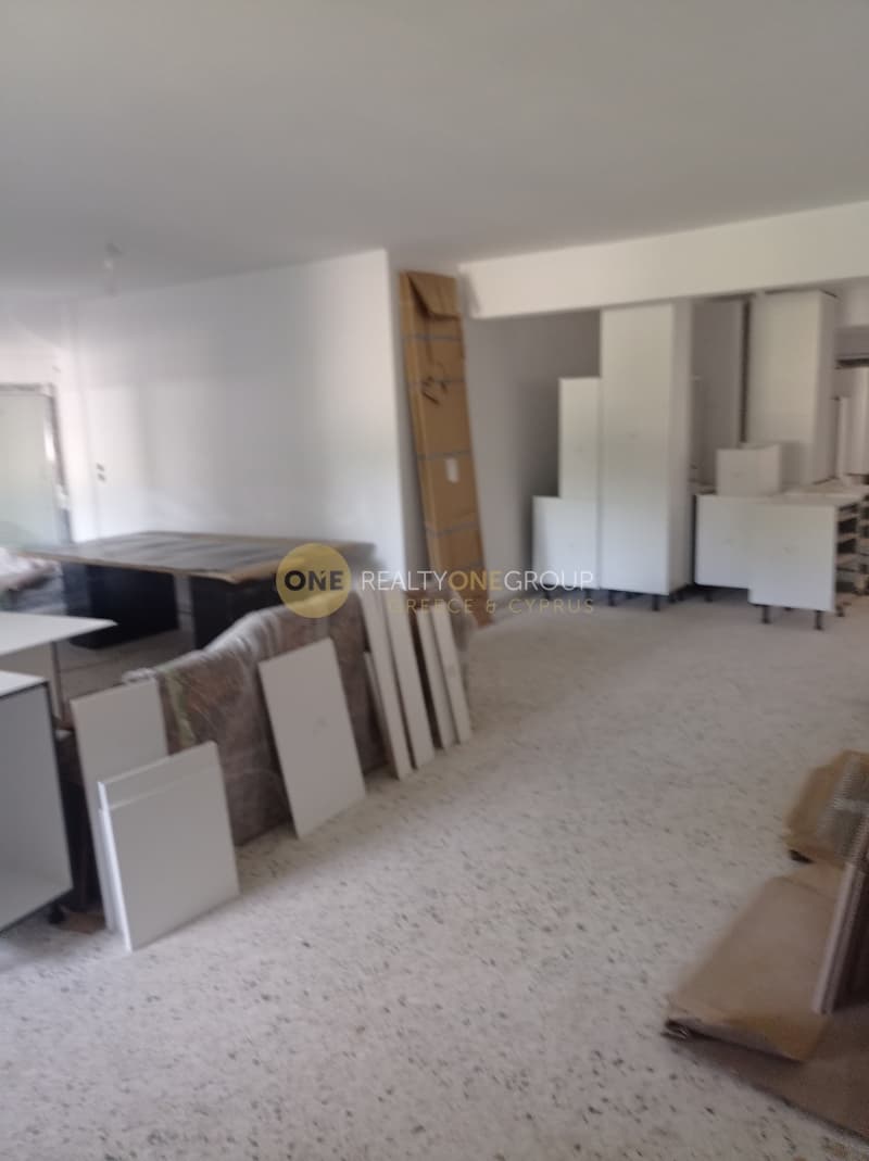 Ελαφρύς Βιομηχανικός Χώρος στην Ηπειρώτικα, Πεύκη — Φωτογραφία 17 από 21