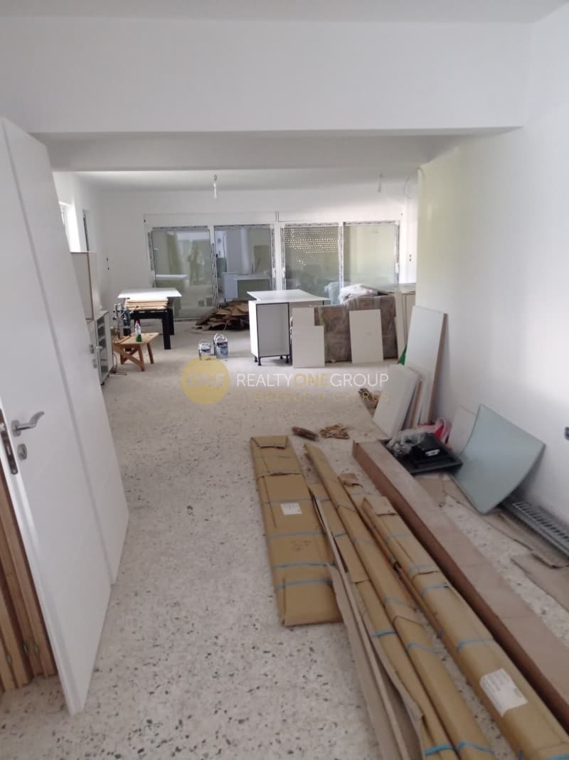 Ελαφρύς Βιομηχανικός Χώρος στην Ηπειρώτικα, Πεύκη — Φωτογραφία 18 από 21