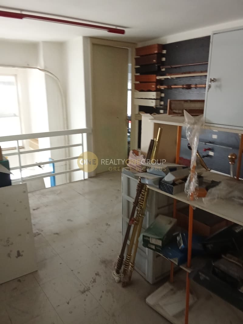 Retail Store in Argyroupoli, Argyroupoli — Photo 9 of 11