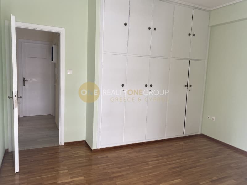 Apartment in Trachones, Alimos — Photo 15 of 17