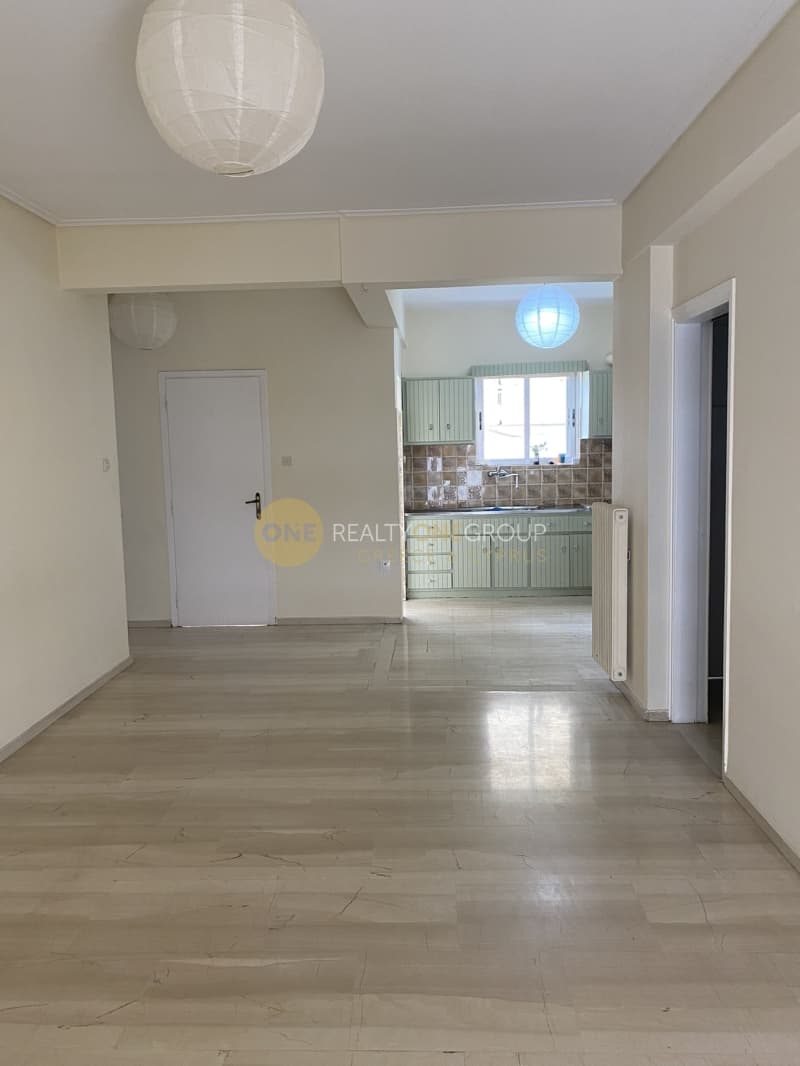 Apartment in Trachones, Alimos — Photo 1 of 17