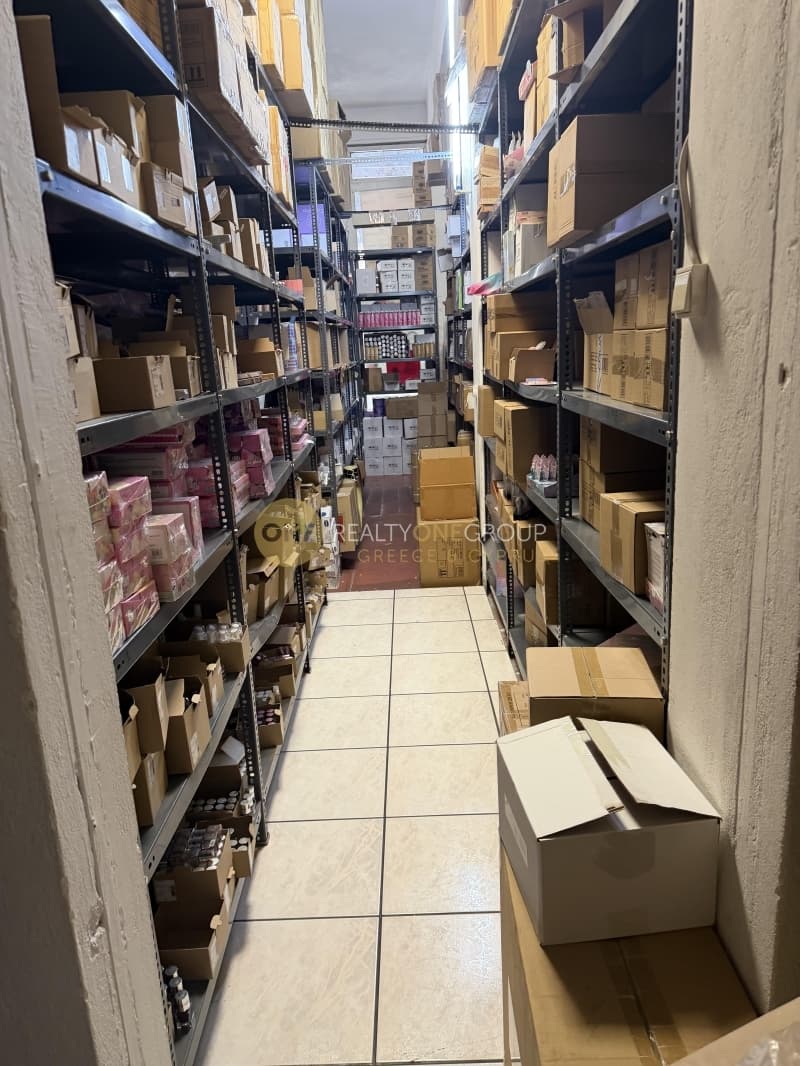 Warehouse in Zoodochos Pigi, Lykovrisi — Photo 10 of 14