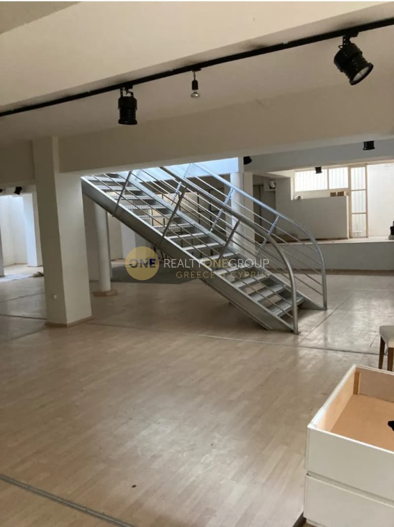 Retail Store in ERT, Agia Paraskevi — Photo 4 of 11