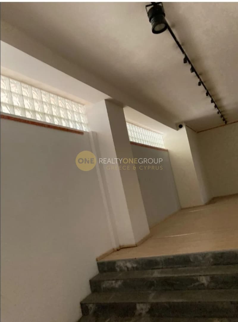 Retail Store in ERT, Agia Paraskevi — Photo 11 of 11