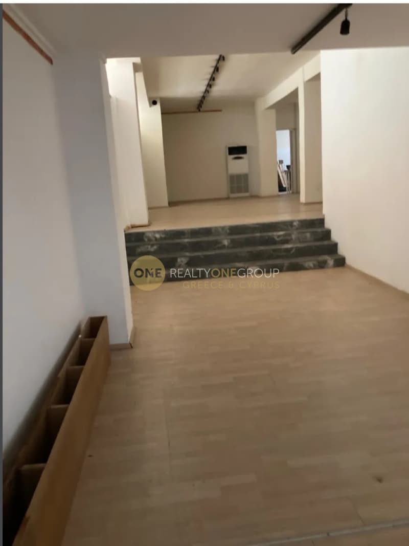 Retail Store in ERT, Agia Paraskevi — Photo 6 of 11