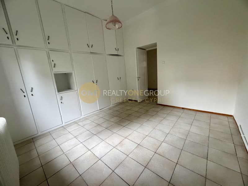 Apartment in Kato Kifisia, Kifisia — Photo 8 of 28