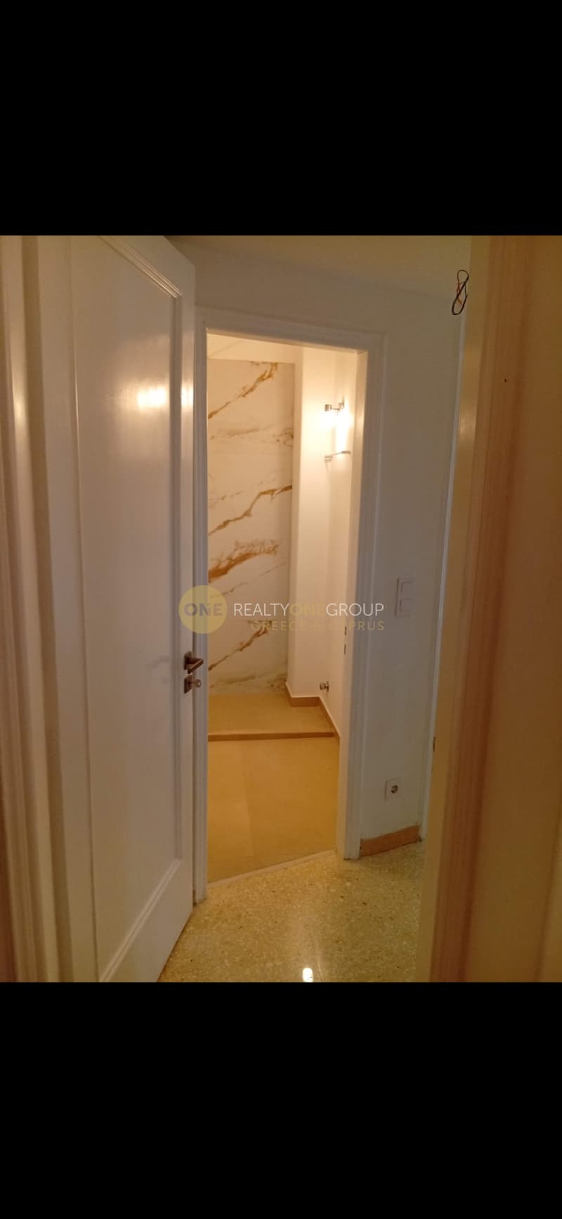 Office in Politechneio, Exarchia - Neapoli — Photo 5 of 15