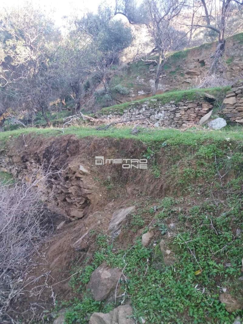 Building Plot in Chora, Andros — Photo 3 of 18